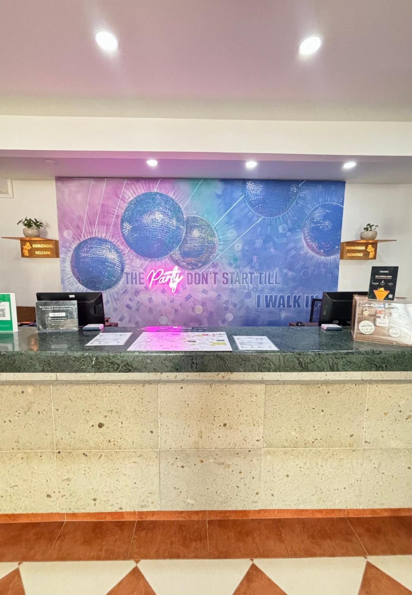 Digital Nomads Hotel & Coliving Канкун Екстериор снимка